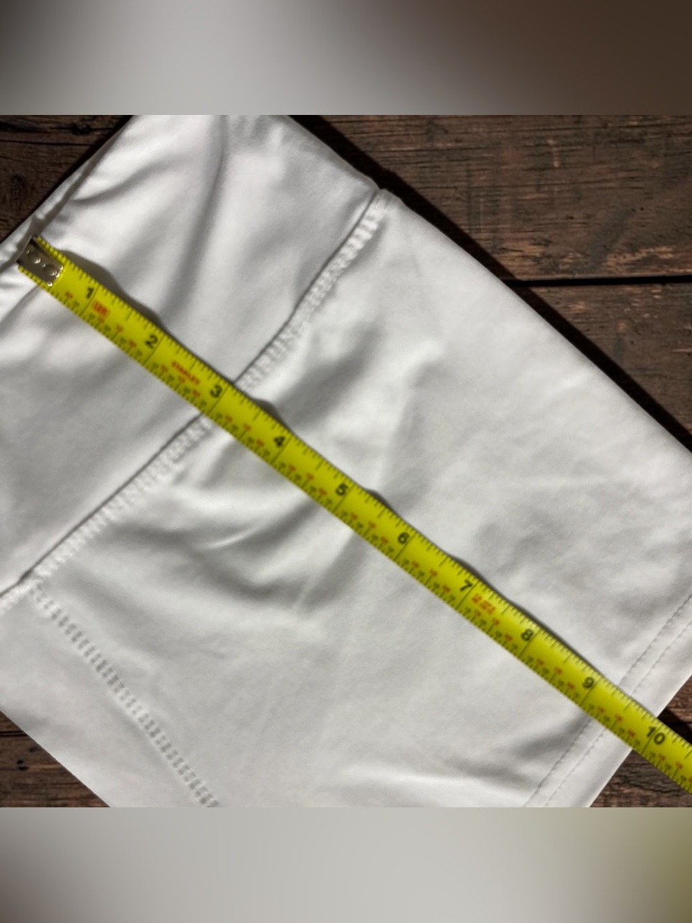 Women’s Size Small-Medium White Athletic Shorts - Picture 5 of 6